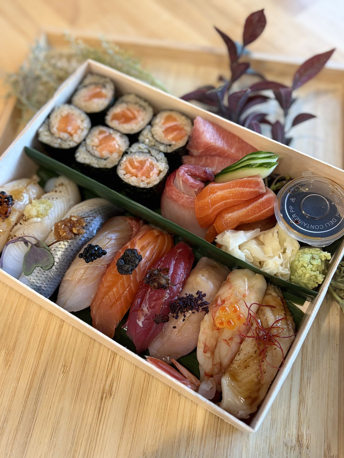 Chef's Selection with Maki & Sashimi