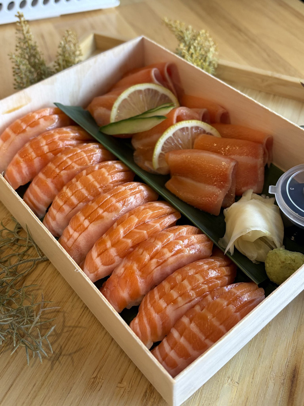 Salmon Nigiri & Sashimi Set